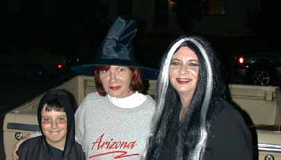 Halloween Family 5B 5L1.JPG (14116 bytes)