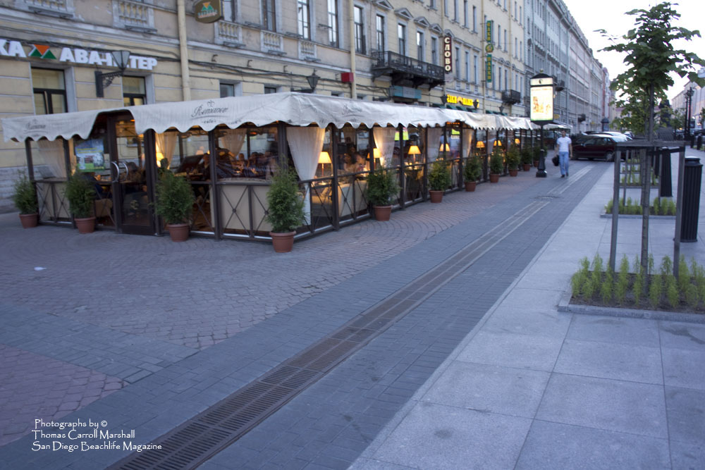 Sidewalk Cafe